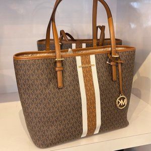 Michael Kors Jet Set Travel Medium Carryall Tote Luggage Multi